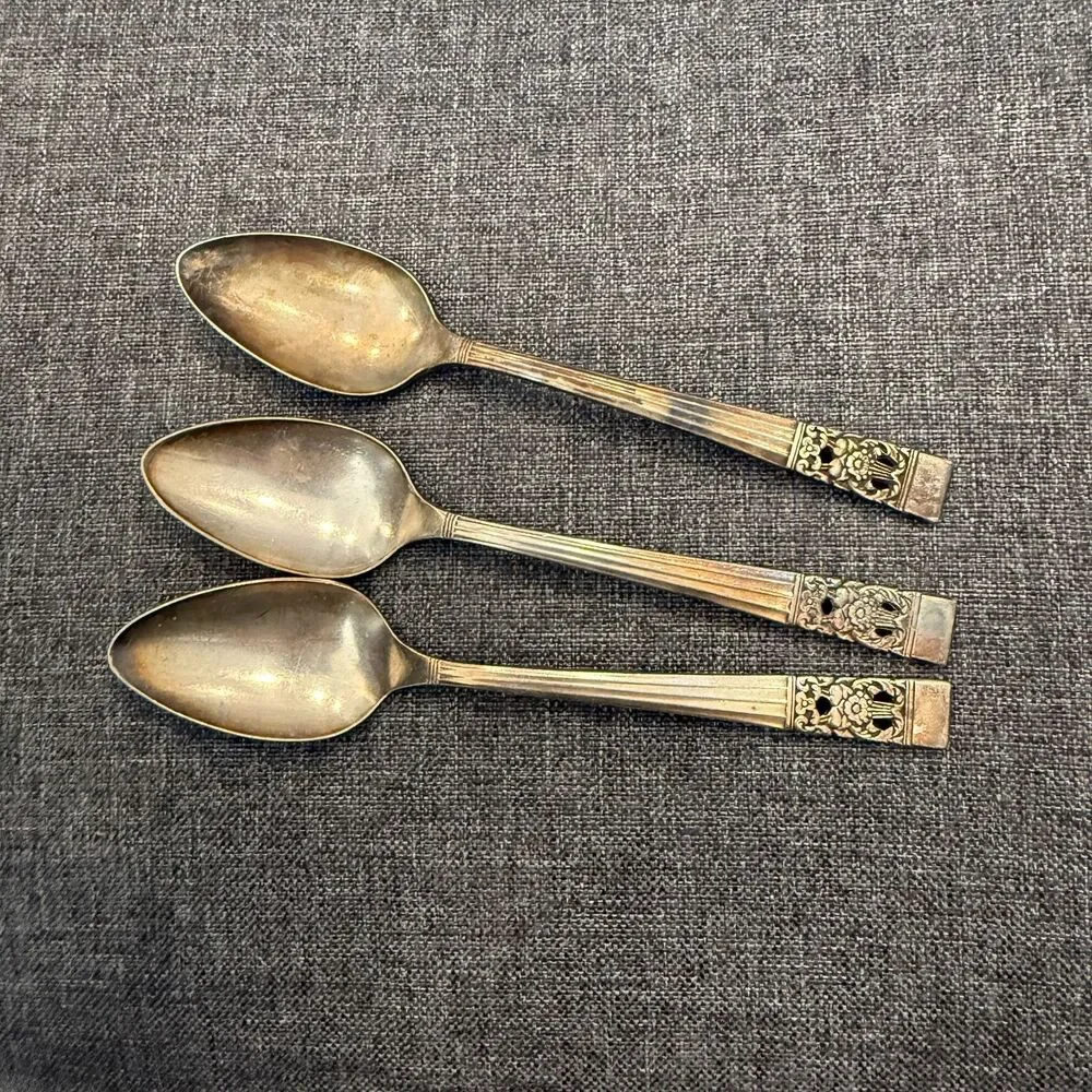 Vintage 3x Oneida Community 1936 Coronation Silverplate Oval Bowl Soup Spoons